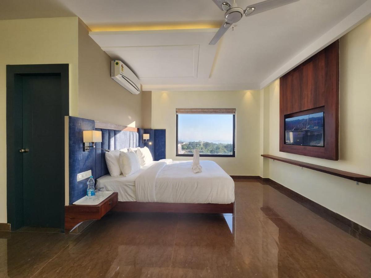 Aachman River And Valley View Resort Dharamshala - A Riverside Resort With Balcony View Εξωτερικό φωτογραφία