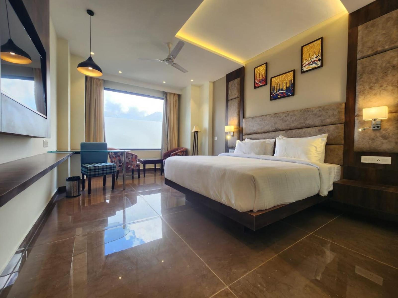 Aachman River And Valley View Resort Dharamshala - A Riverside Resort With Balcony View Εξωτερικό φωτογραφία