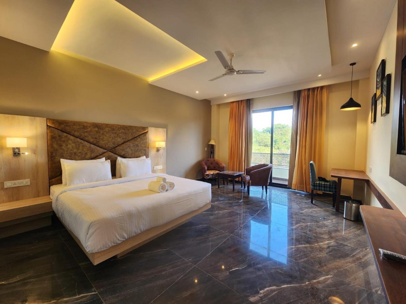 Aachman River And Valley View Resort Dharamshala - A Riverside Resort With Balcony View Εξωτερικό φωτογραφία