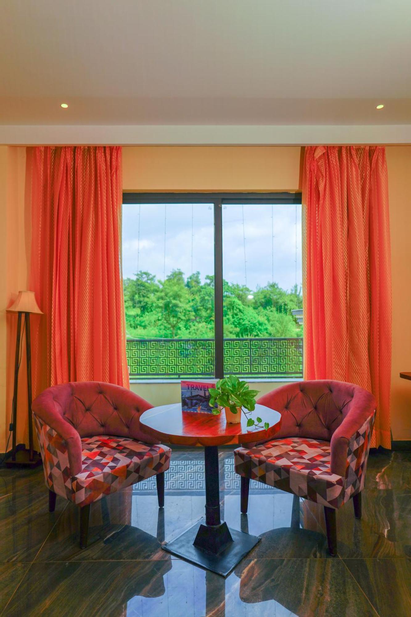 Aachman River And Valley View Resort Dharamshala - A Riverside Resort With Balcony View Εξωτερικό φωτογραφία